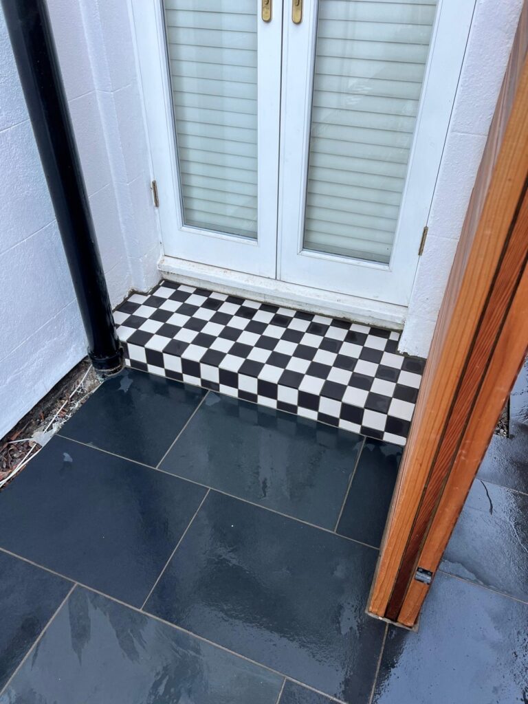 c713dd32 81a6 4a57 9051 556f34e74910 2