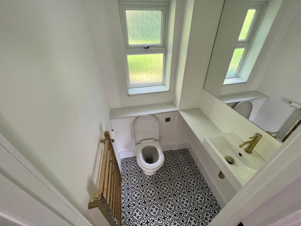 f20e58ed 1a84 4cdb 91ad 2d706f10e0c5